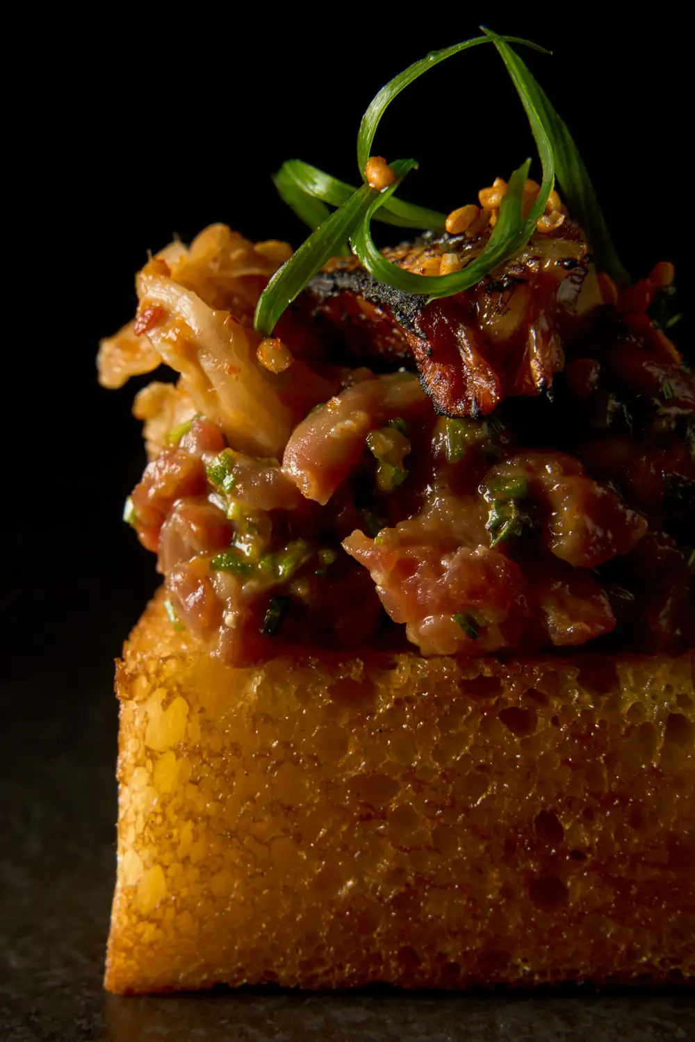Speisekarte - Moderne Vorspeise mit Kimchi und Brioche – Alsterinsel Restaurant Hamburg